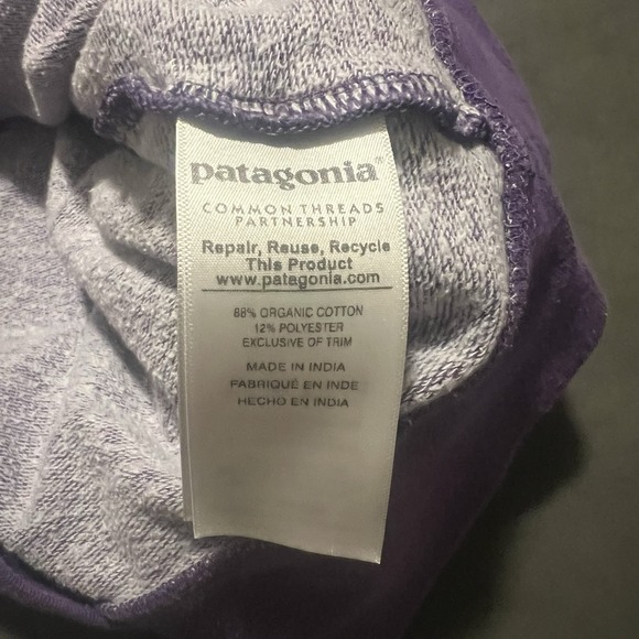 Patagonia Purple Hoodie with Mountain Graphic - Picture 5 of 7